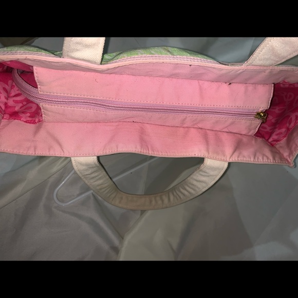 Lily Pulitzer Originals Green frog Tote
Lilly Pulitzer - Picture 5 of 10